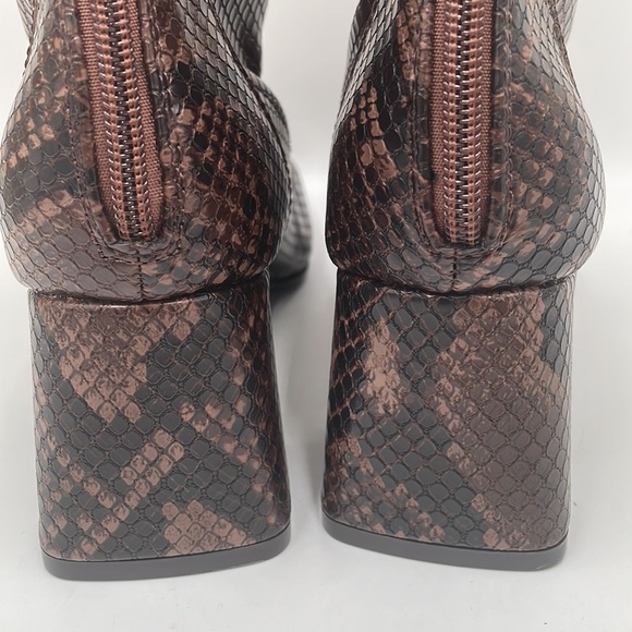 Primark Snakeskin Print Chunky/Block Heel Boots - Picture 9 of 12